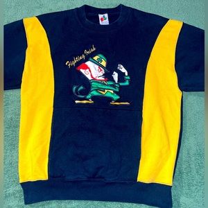 Vintage - Notre Dame Embroidered Crewneck